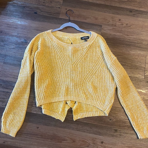 Express Sweater - Picture 6 of 6